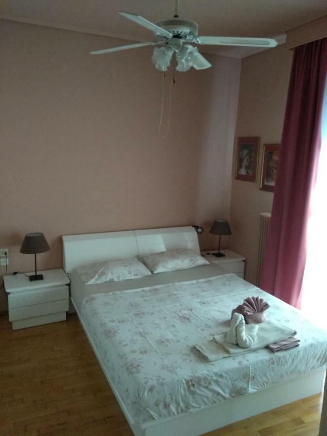 Apartament Efi'S House Wolos Zewnętrze zdjęcie